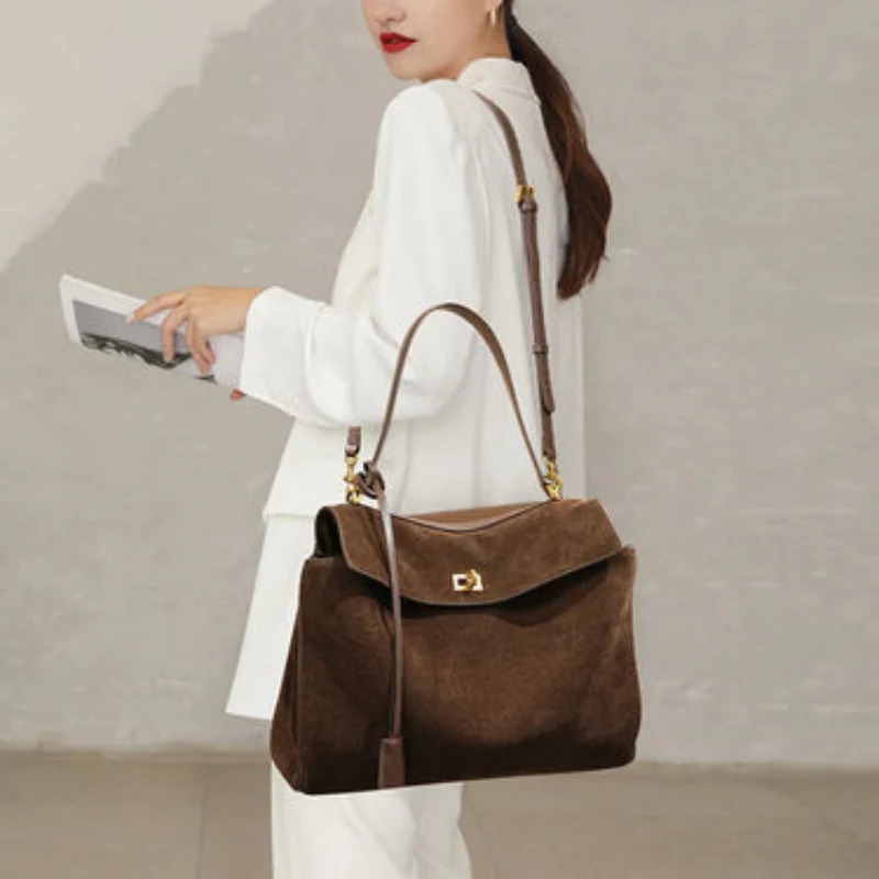 Grand sac à main rectangulaire en faux daim doux - Image 9